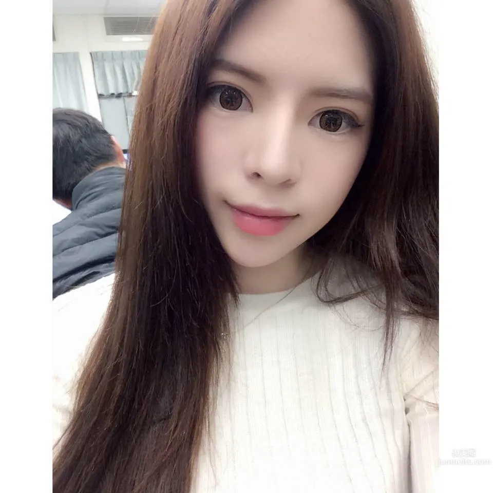 阙奕盈Ying- 細腰性感S曲線 17