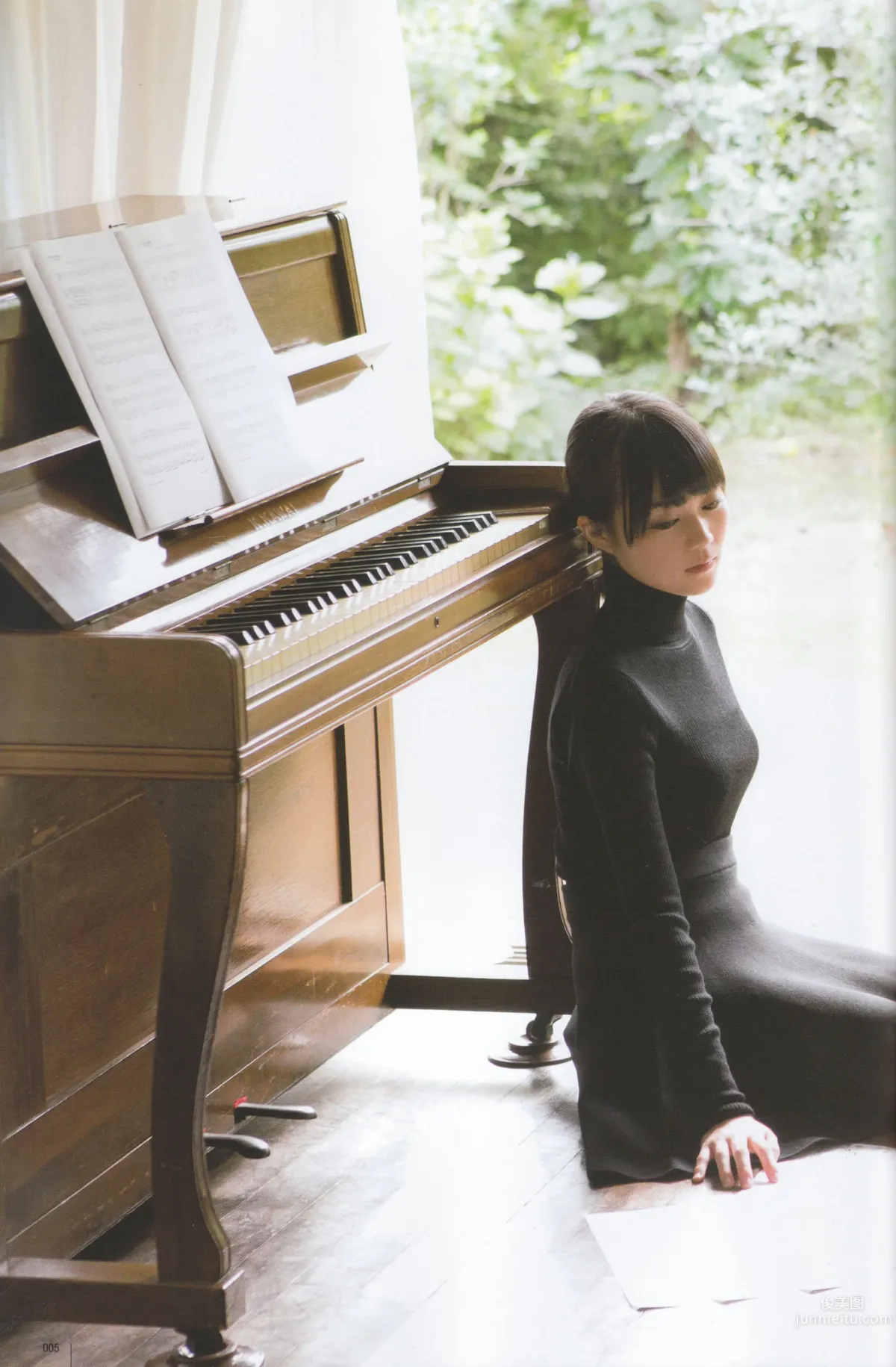 [UTB] 2014.12 vol.224 生田絵梨花 朝長美桜 道重さゆみ 橋本奈々未 乃木坂46 4