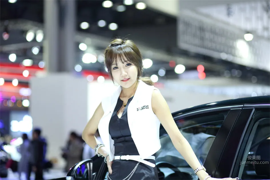 2015韓國車展 靓麗車模趙曹晁 32