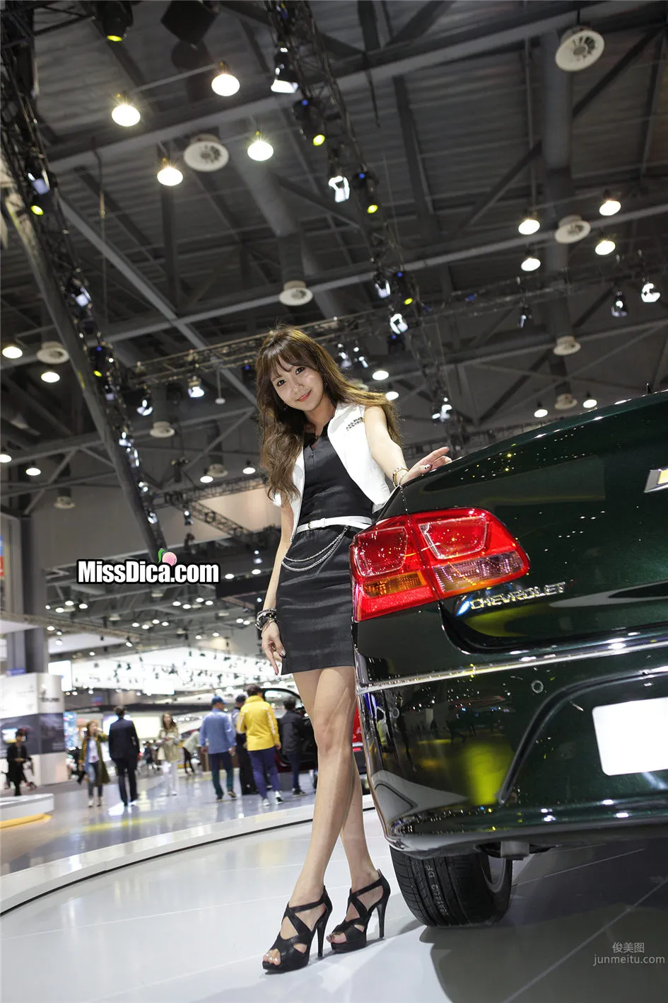 2015韓國車展 靓麗車模趙曹晁 14
