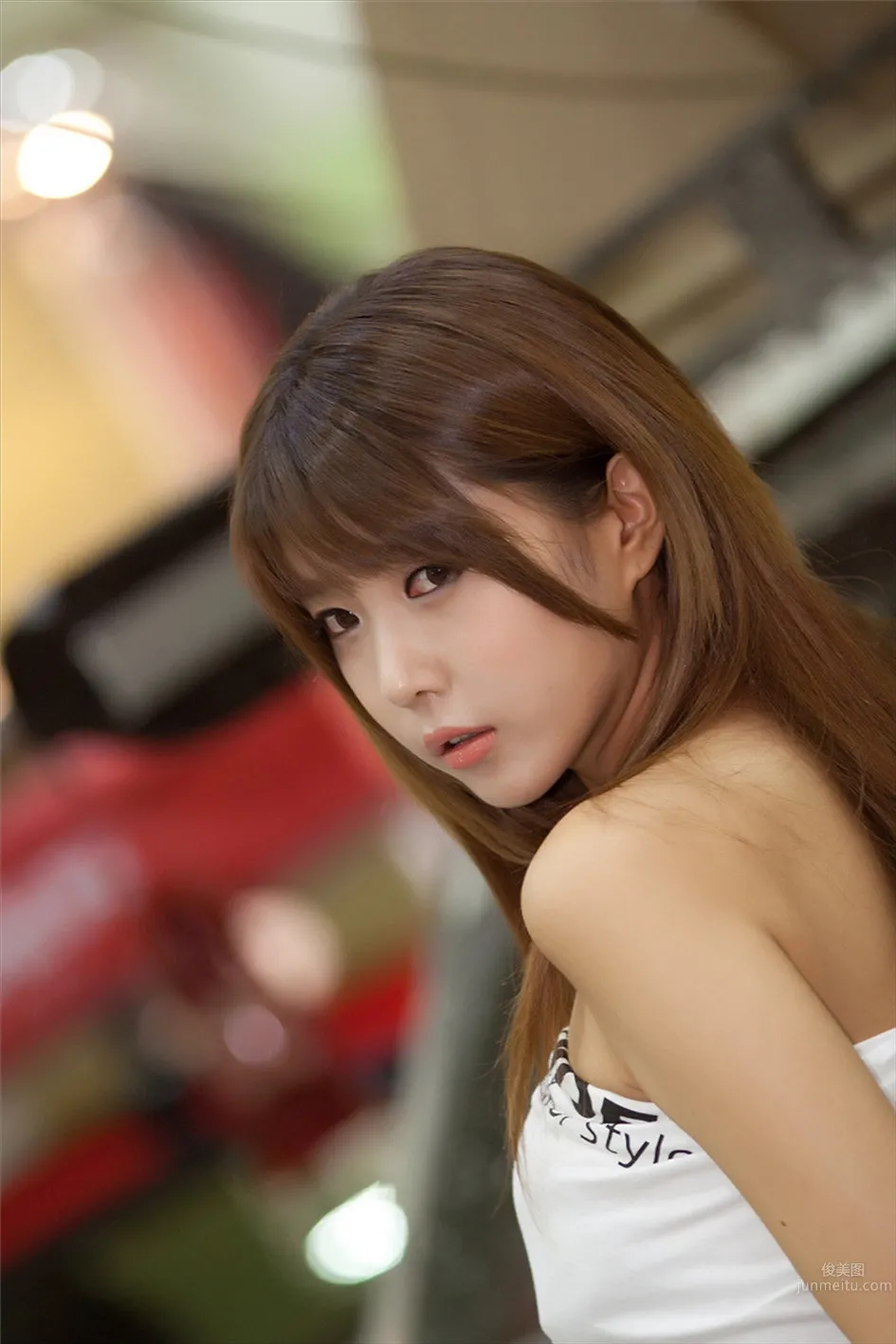 韓國超級車模許允美美圖 33