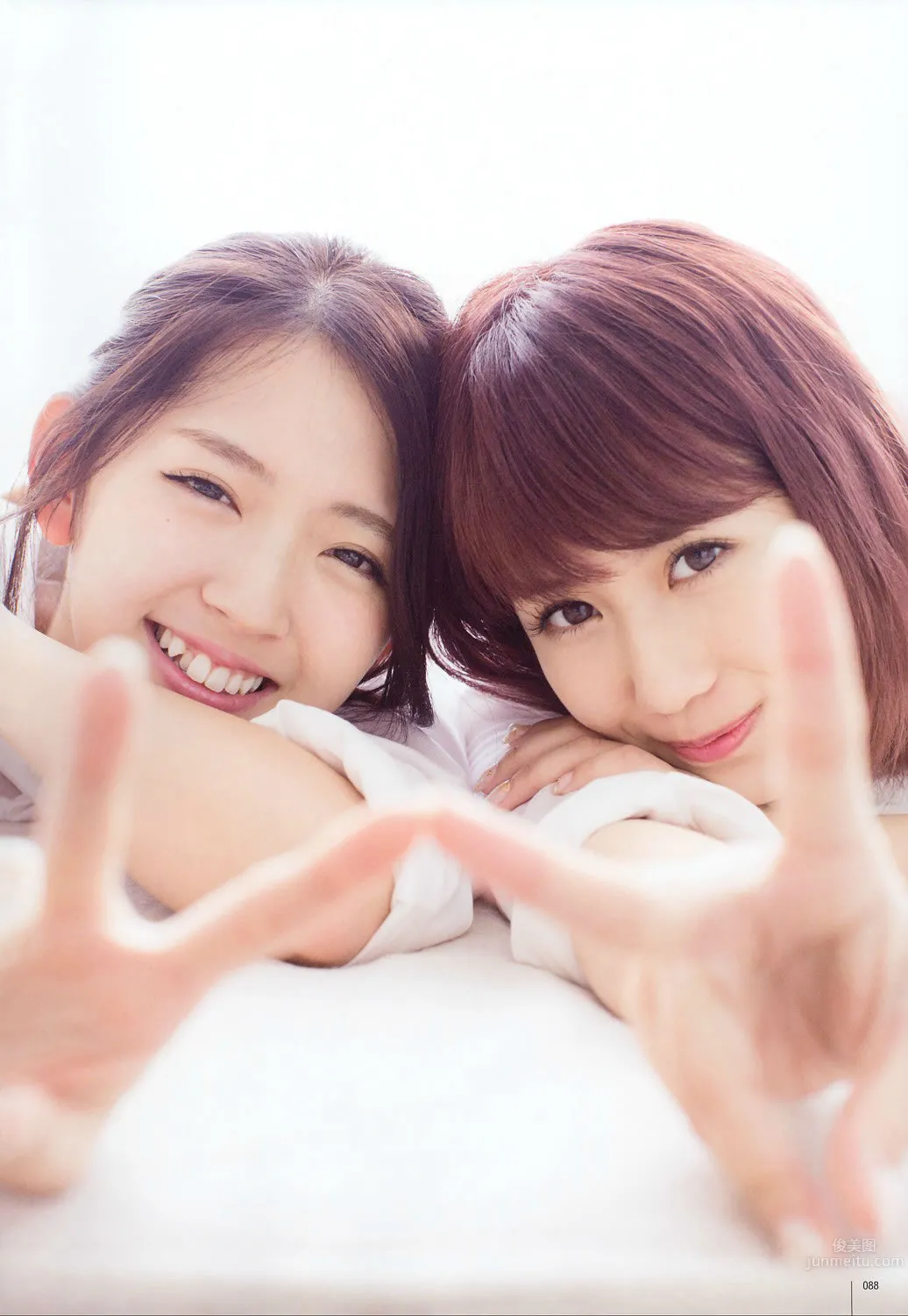 [UTB] 2015.05 西野七瀬 高柳明音 込山榛香 伊藤萬理華 鞘師裡保 鈴木愛理 岡井千聖 + 别冊付録 白石麻衣 中元日芽香 深川麻衣 和田まあやの 56