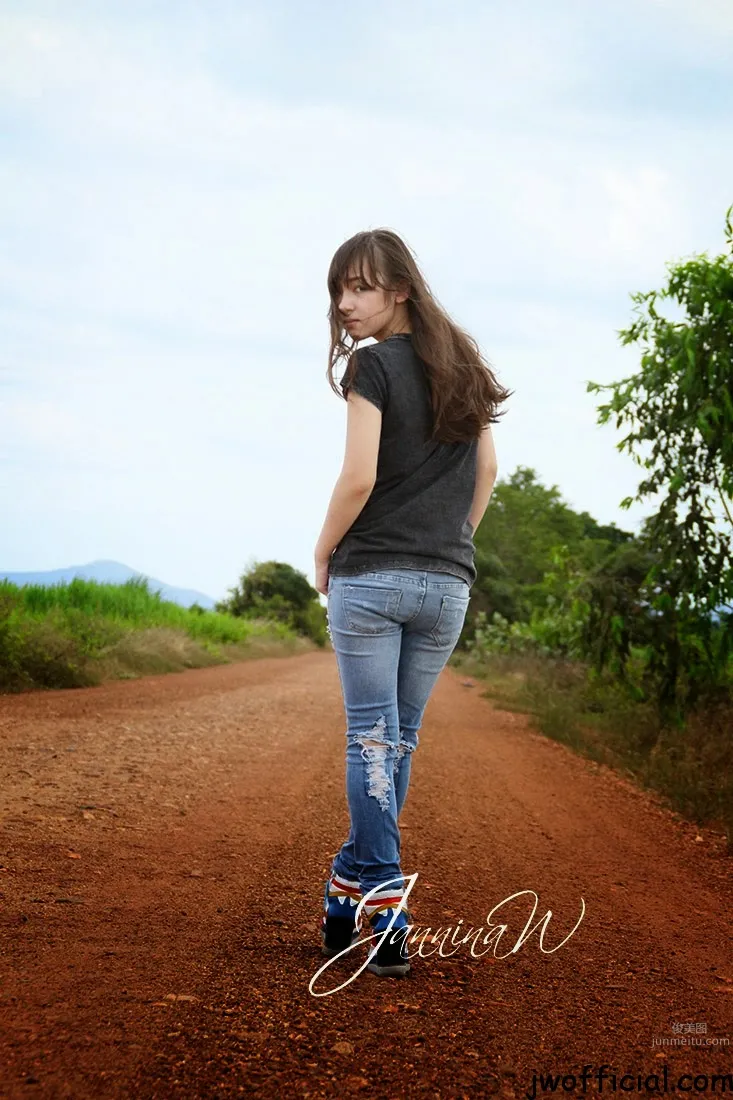 JanninaW(Jannine Parawie Weigel) 33