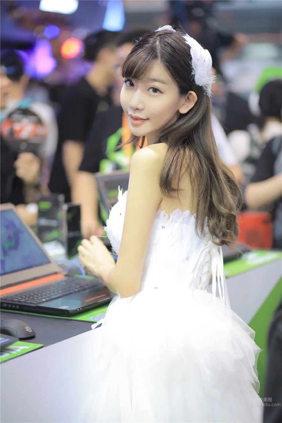 陳潇- 性感美女CJ2015絕色美照 19