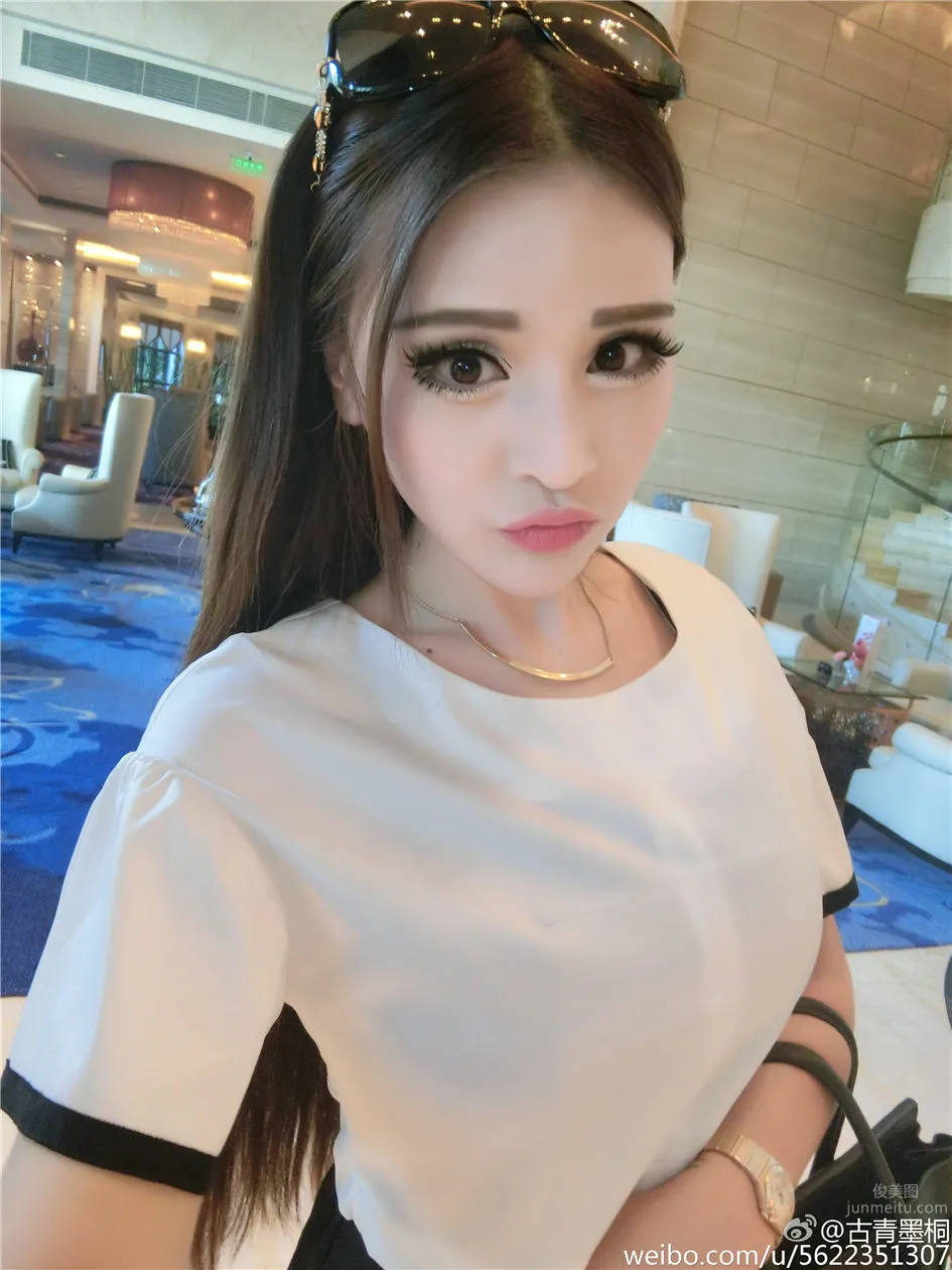 蘇夏妞妞- 性感美女微博工作自拍圖集 33
