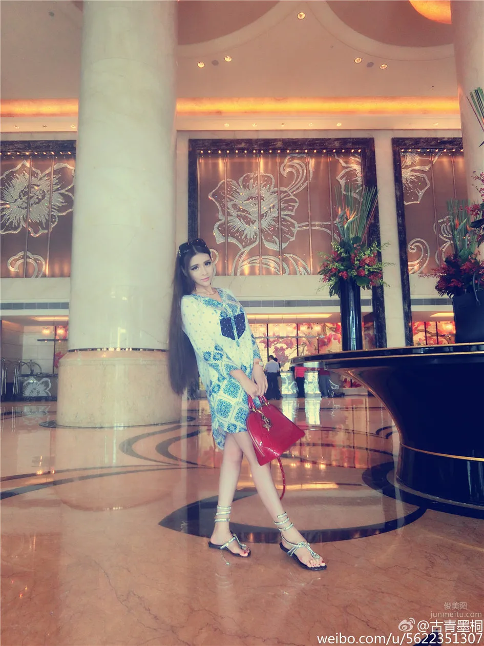 蘇夏妞妞- 性感美女微博工作自拍圖集 24