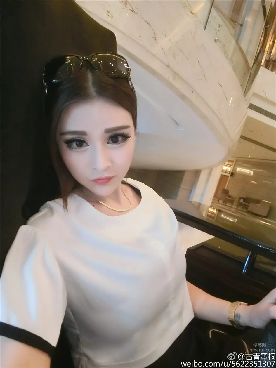 蘇夏妞妞- 性感美女微博工作自拍圖集 34