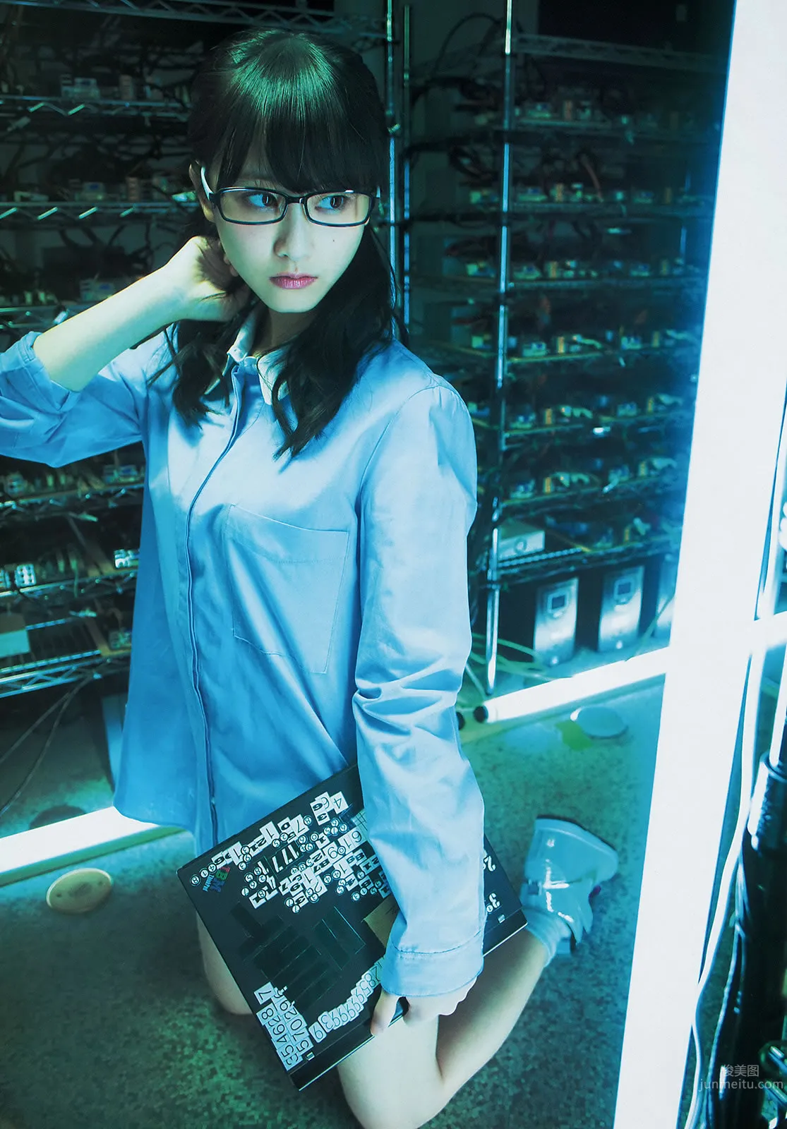 [Weekly Big Comic Spirits] 2014 No.11-14 生田斗真 小芝風花 しほの涼 松井玲奈 柏木由紀_9