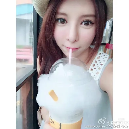 張齊郡(張齊郡)- 氣質迷人電眼女神