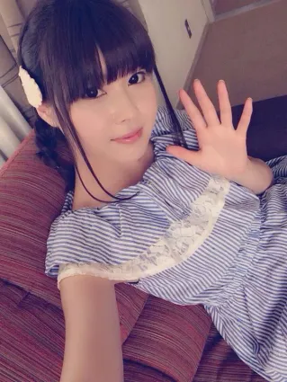 彩城優裡菜(彩城ゆりな)- 可愛私房照