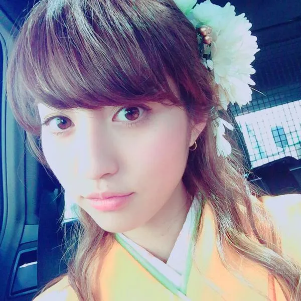 堀田茜- 美腳模特私房照 6