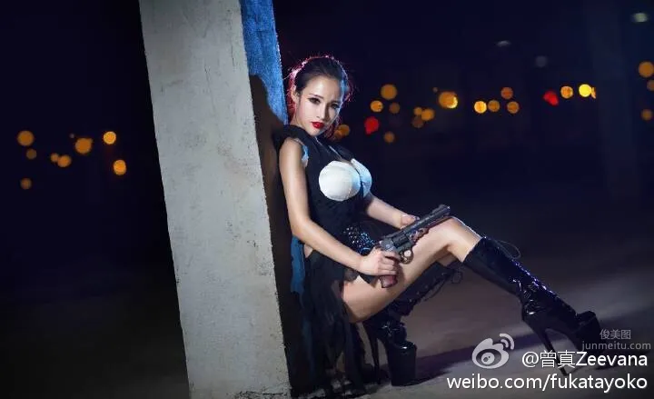 曾真Zeevana- G奶女神性感寫真圖片 14