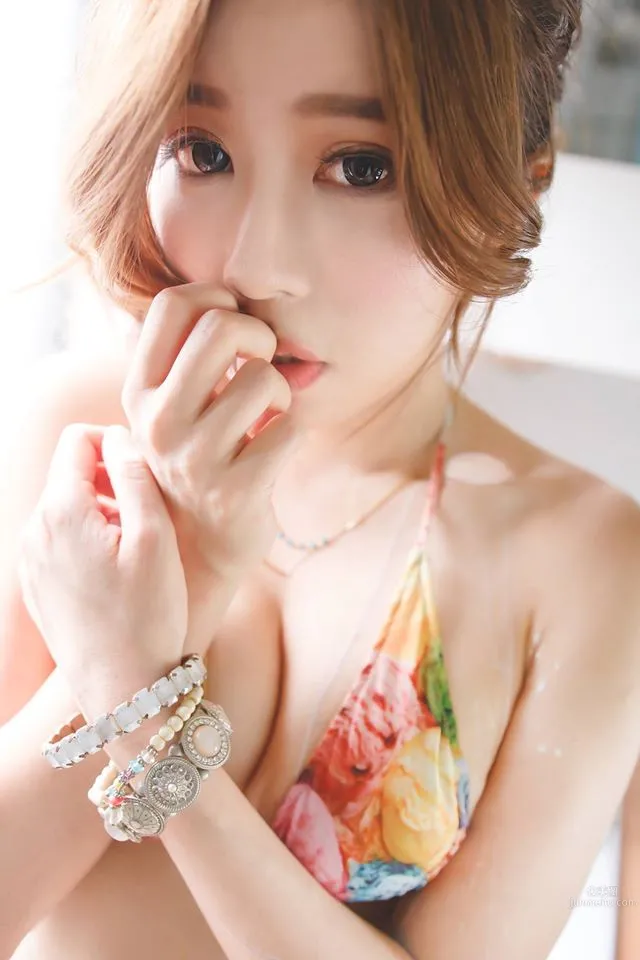 紗那醬- 陽光燦爛的美女藝術家 25