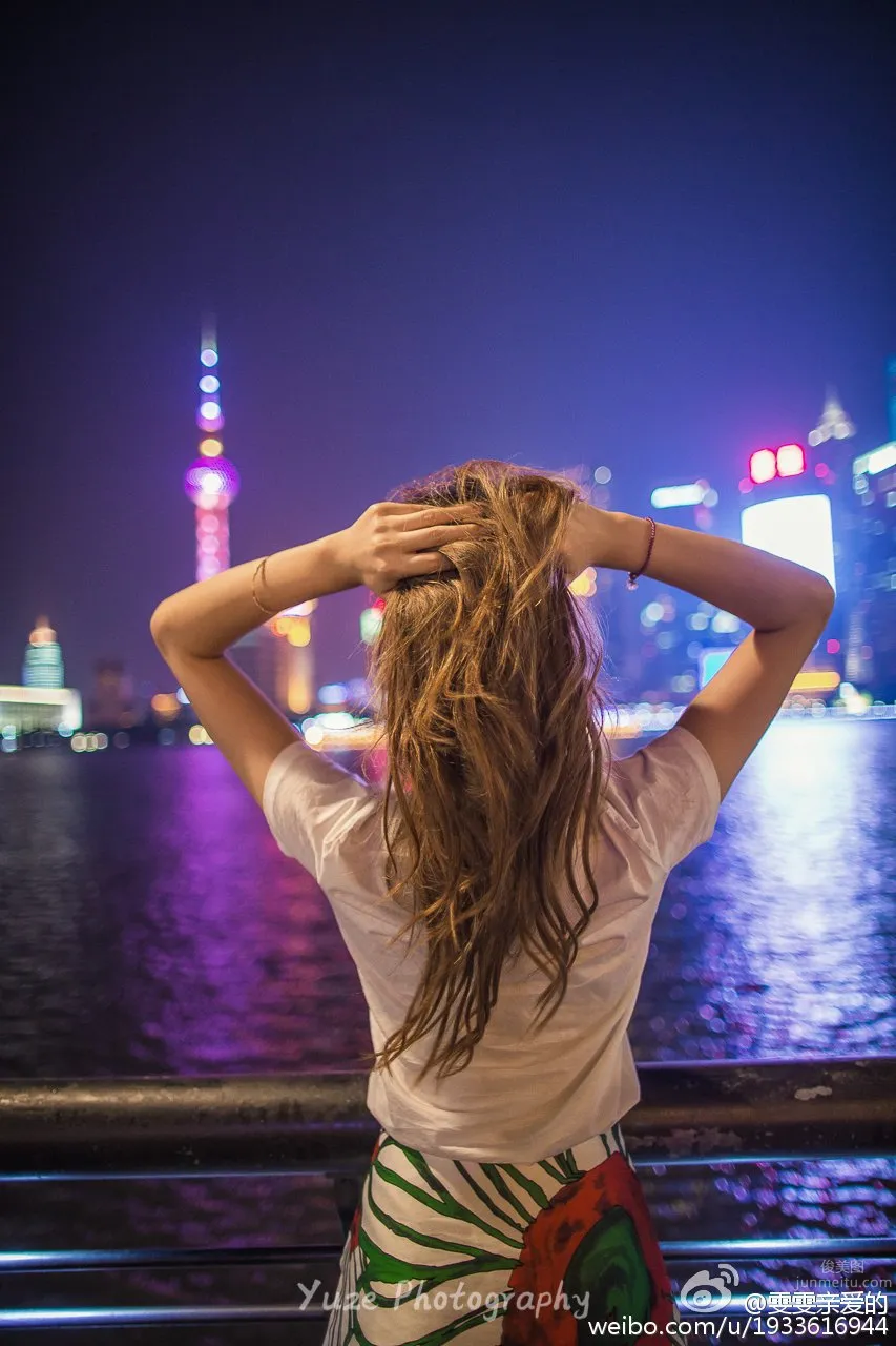 吳麗雯- 氣質車模私房照 28