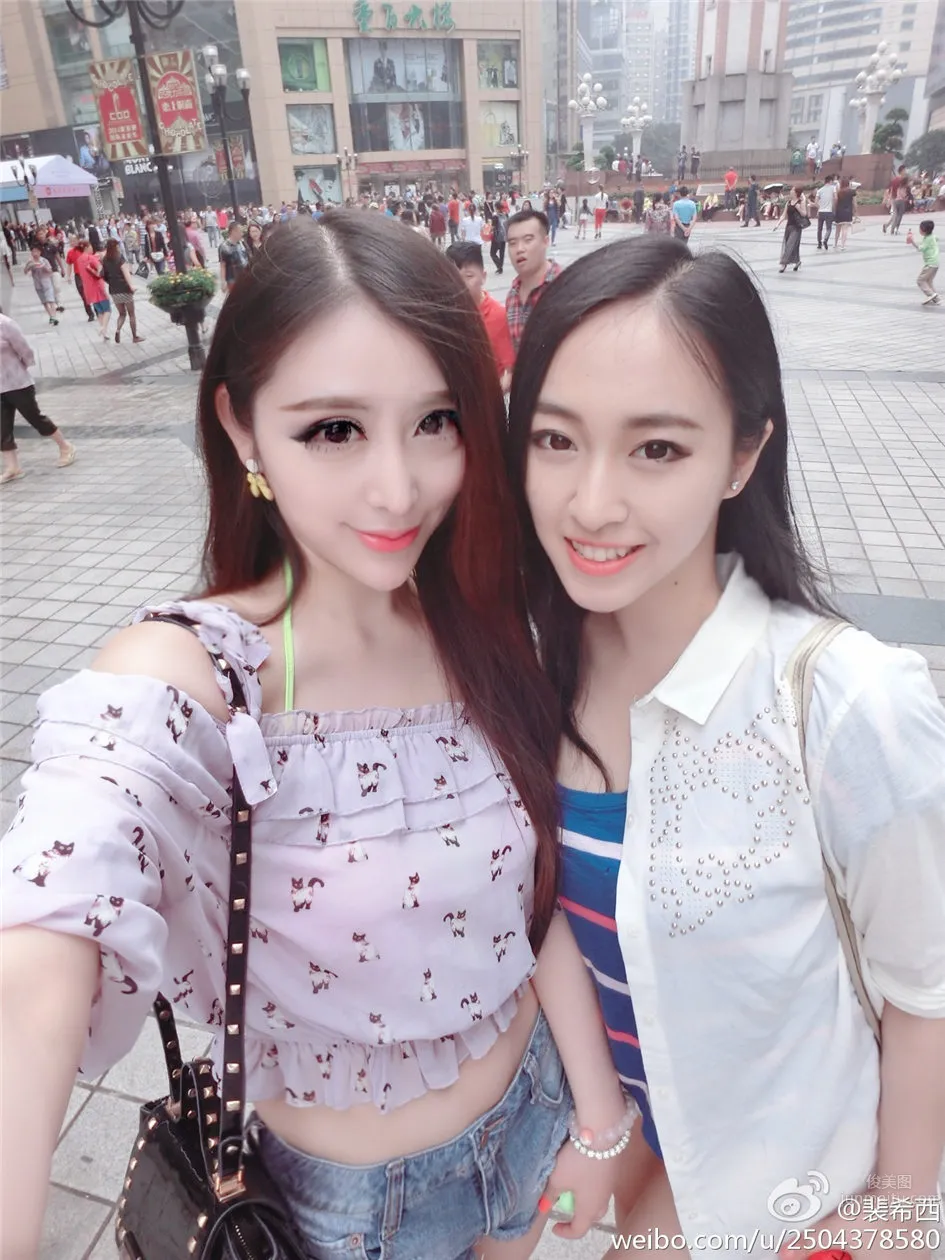 裴希西- 性感小美女酥胸自拍圖片 29