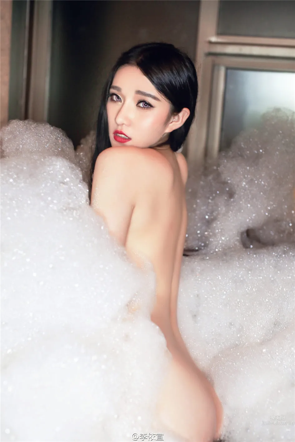李依宣- 性感嫩模私密自拍圖片 22