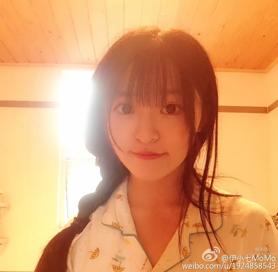 伊小七MoMo- 清新養眼蘿莉私房照 9