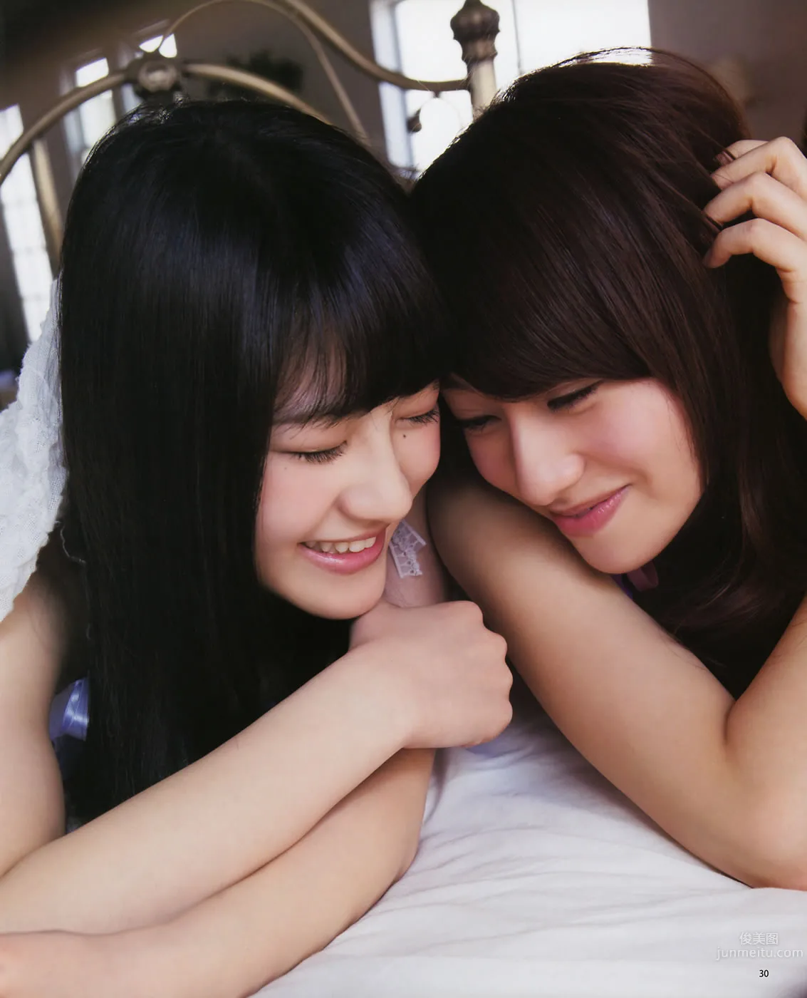 [Bomb Magazine] 2014年05月号 西野七瀬 白石麻衣 生駒裡奈 橋本奈々未 堀 未央奈 渡辺美優紀 白間美瑠 25