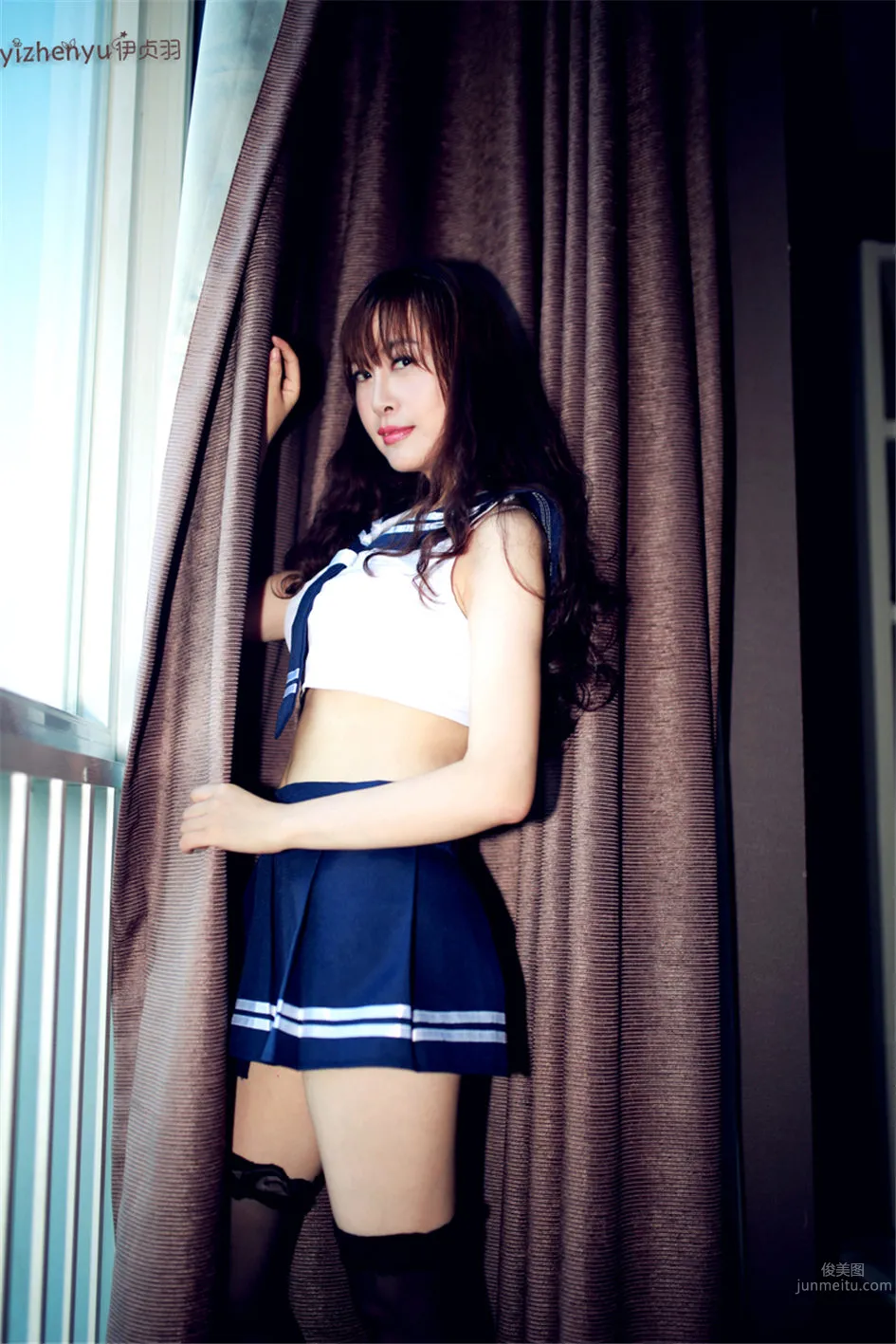 伊貞羽 - 腿模水手服制服絲襪寫真 14