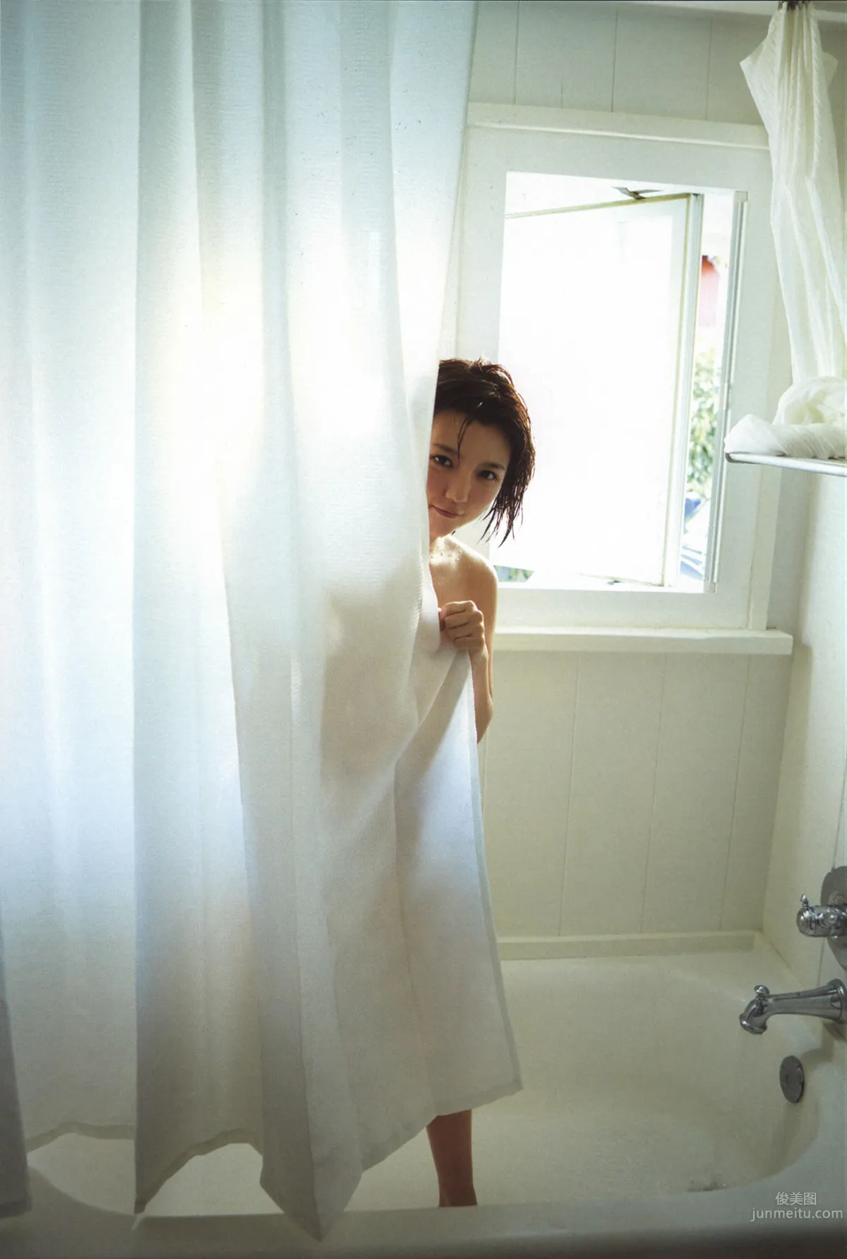 真野恵里菜- 『 まのちゃん Dear Friends 』写真集_75