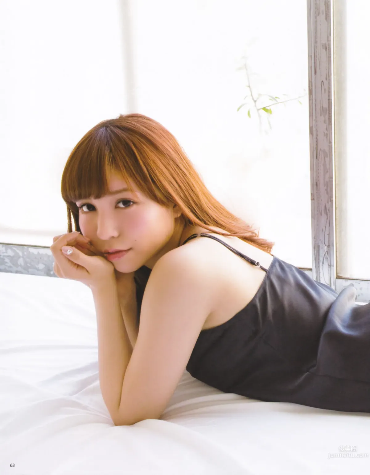 [Bomb Magazine] 2013 No.02 高橋南 松井珠理奈 河西智美 北原裡英 34