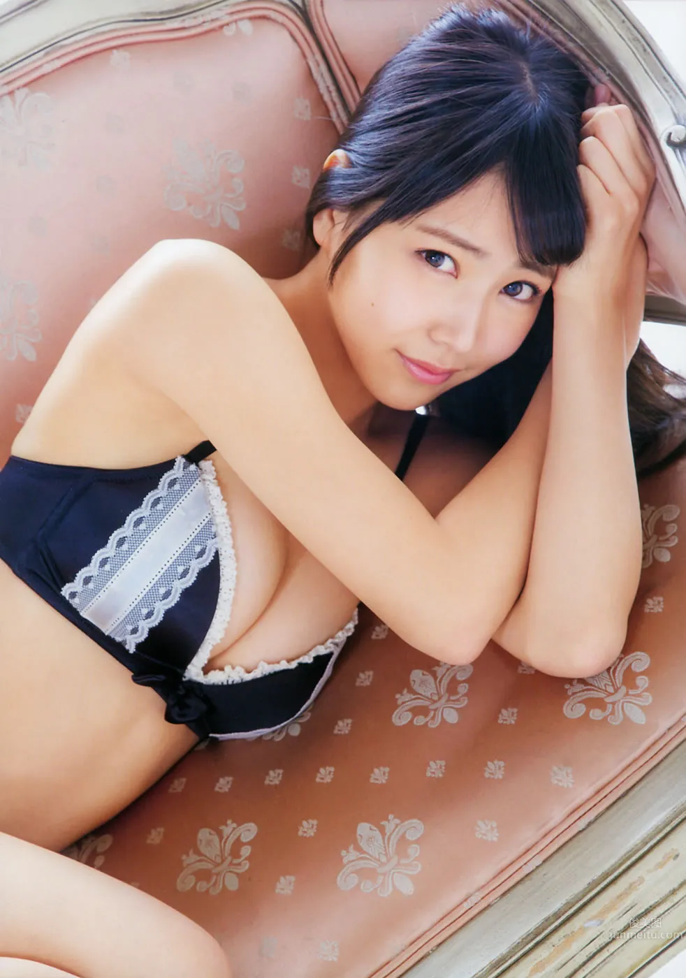 [Bomb Magazine] 2014年05月号 西野七瀬 白石麻衣 生駒裡奈 橋本奈々未 堀 未央奈 渡辺美優紀 白間美瑠 40