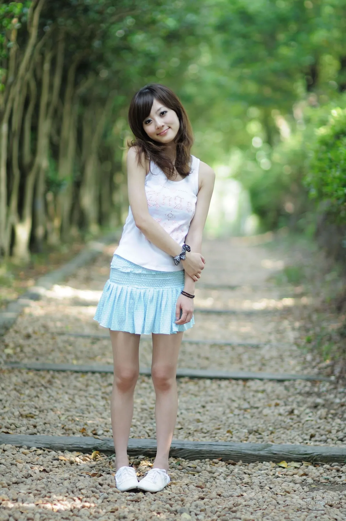 张凯洁- 台湾清纯美女果子MM@陽明山美軍宿舍 (一）_4
