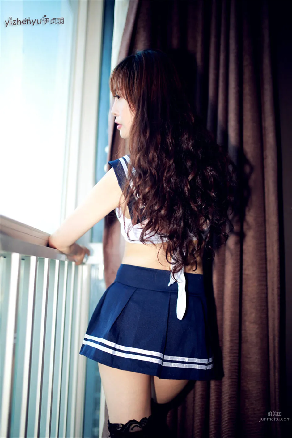 伊貞羽 - 腿模水手服制服絲襪寫真 11