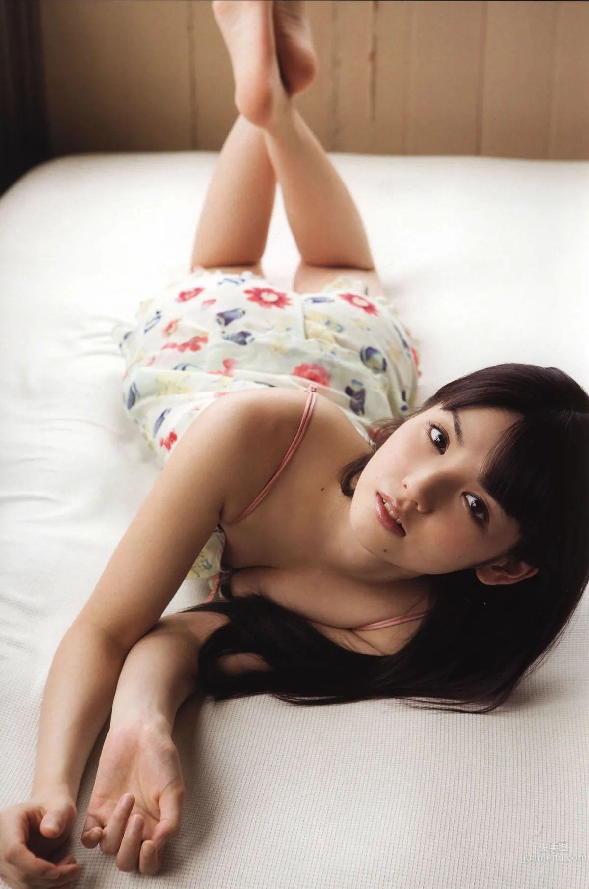 道重さゆみ- 『 Blue Rose 』写真集_8