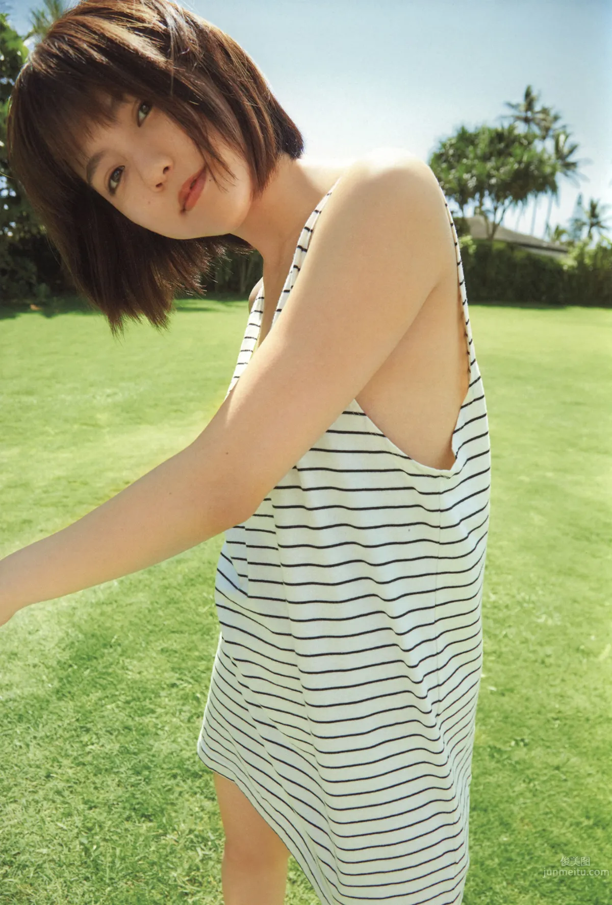 真野恵里菜- 『 まのちゃん Dear Friends 』写真集_4