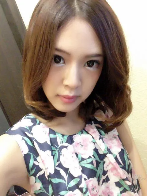 臼井愛佳(臼井愛佳)- 冷豔禦姐私房照 1