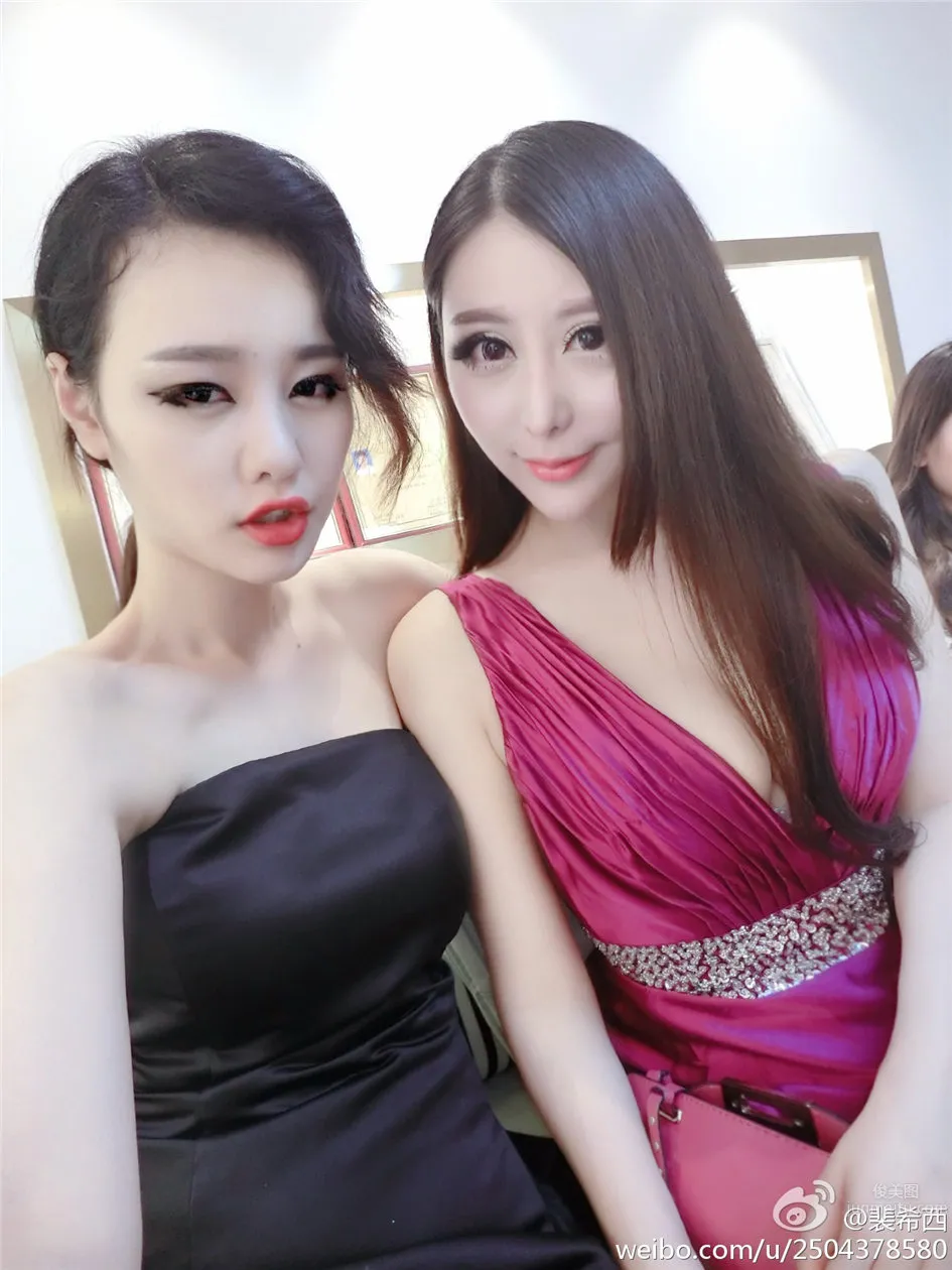 裴希西- 性感小美女酥胸自拍圖片 20