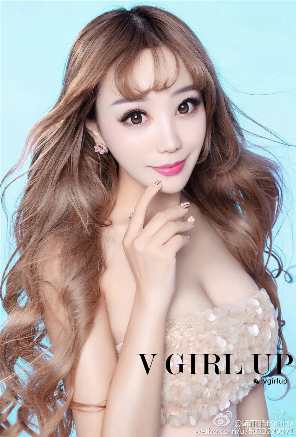 韩雨菲fanniee- 平面模特性感个性写真图片_2
