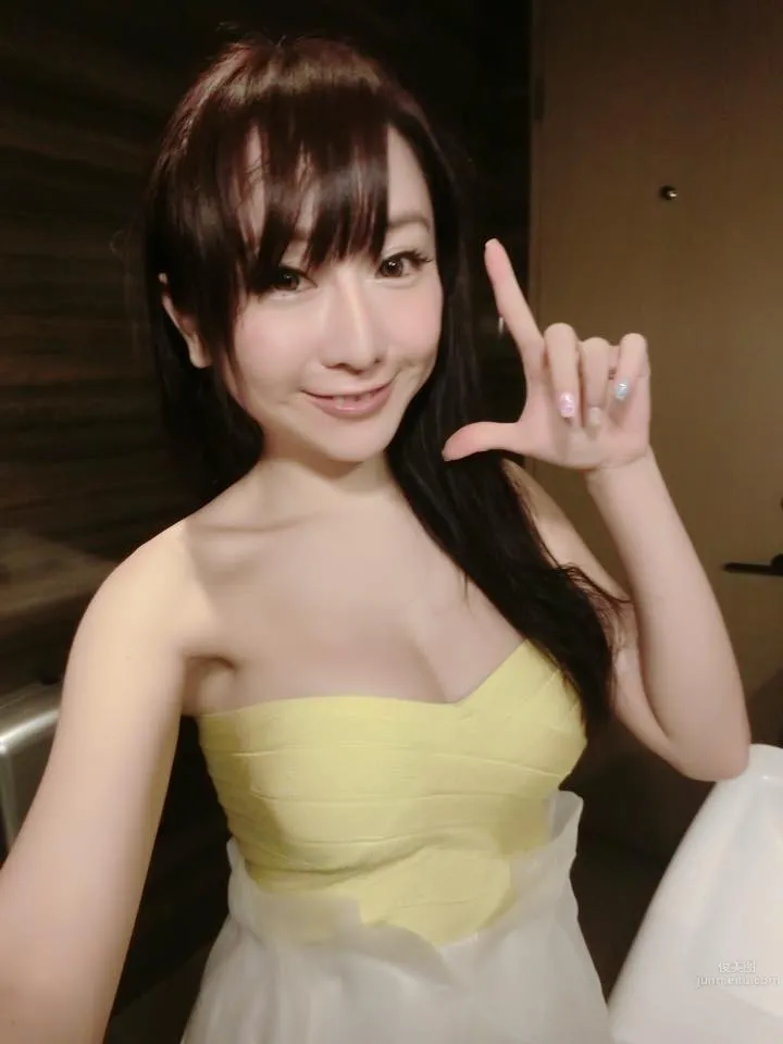 Tiffany Chen- 可爱私房照_16