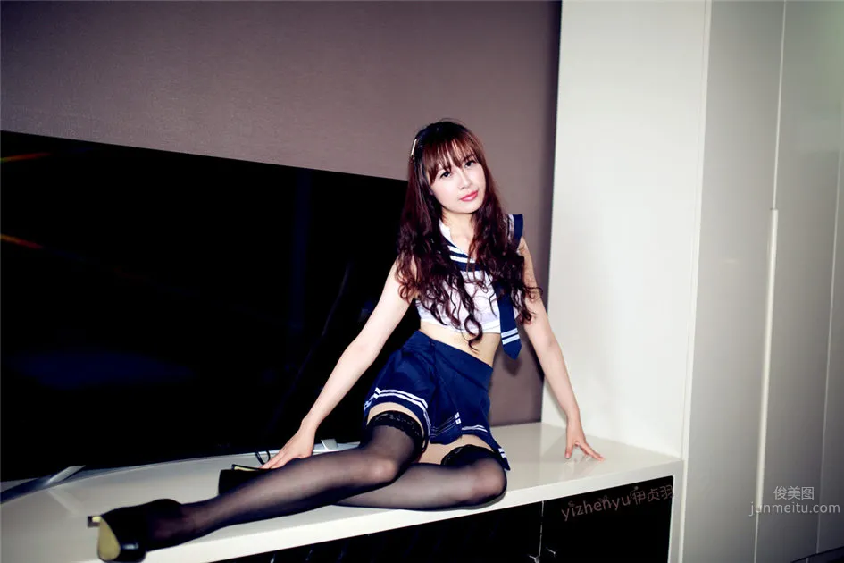 伊貞羽 - 腿模水手服制服絲襪寫真 6