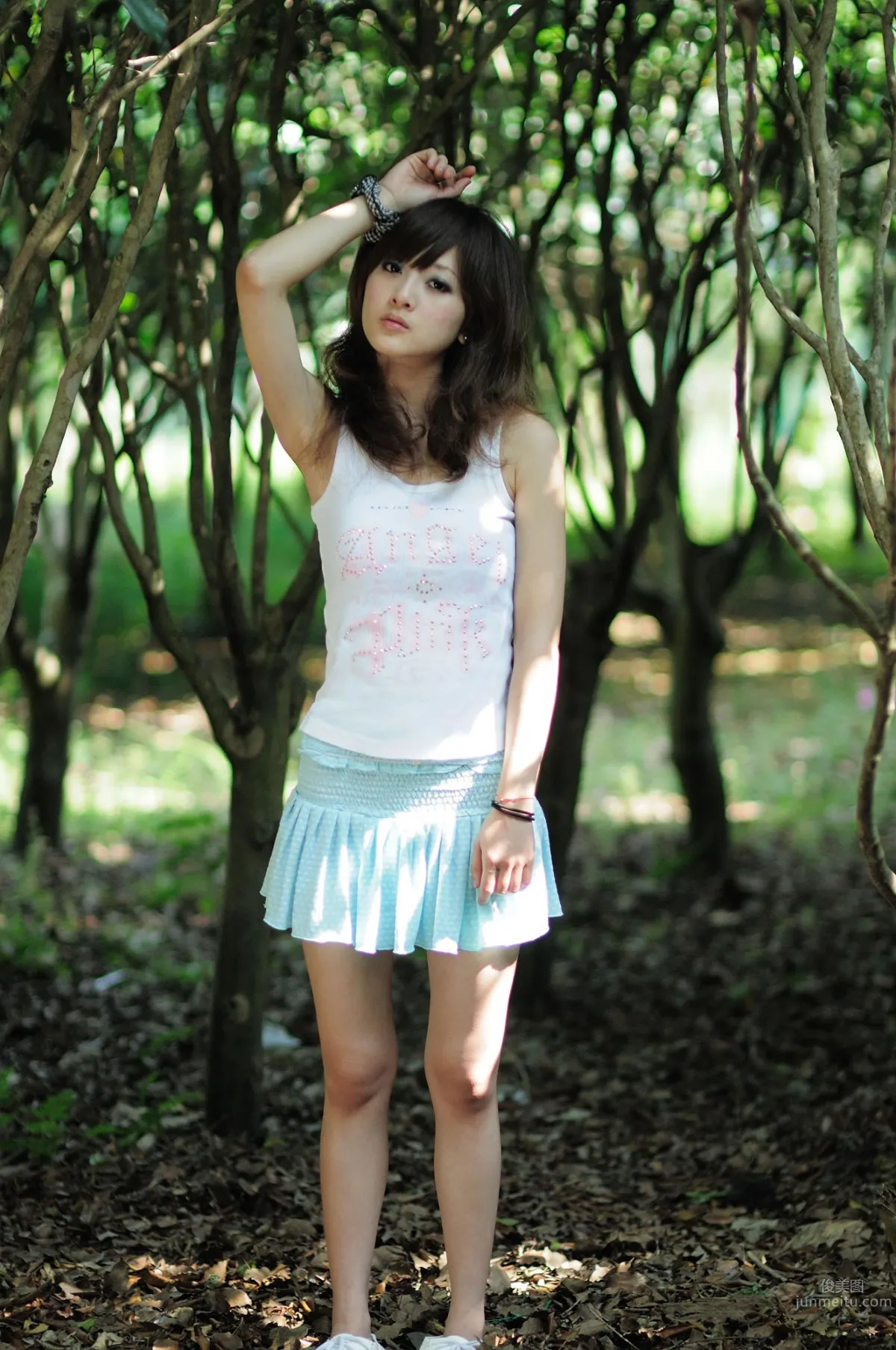 张凯洁- 台湾清纯美女果子MM@陽明山美軍宿舍 (一）_8