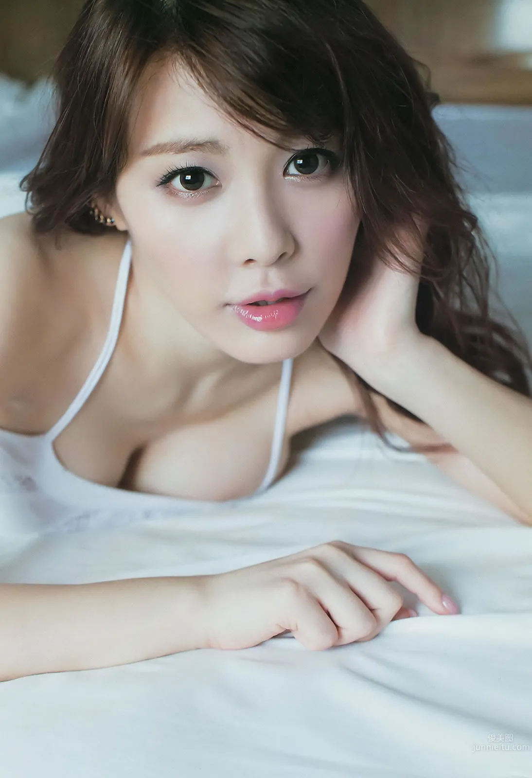 [Weekly Big Comic Spirits] 2014 No.42-45 新井恵理那 中世古麻衣 生田絵梨花 美馬憐子 22