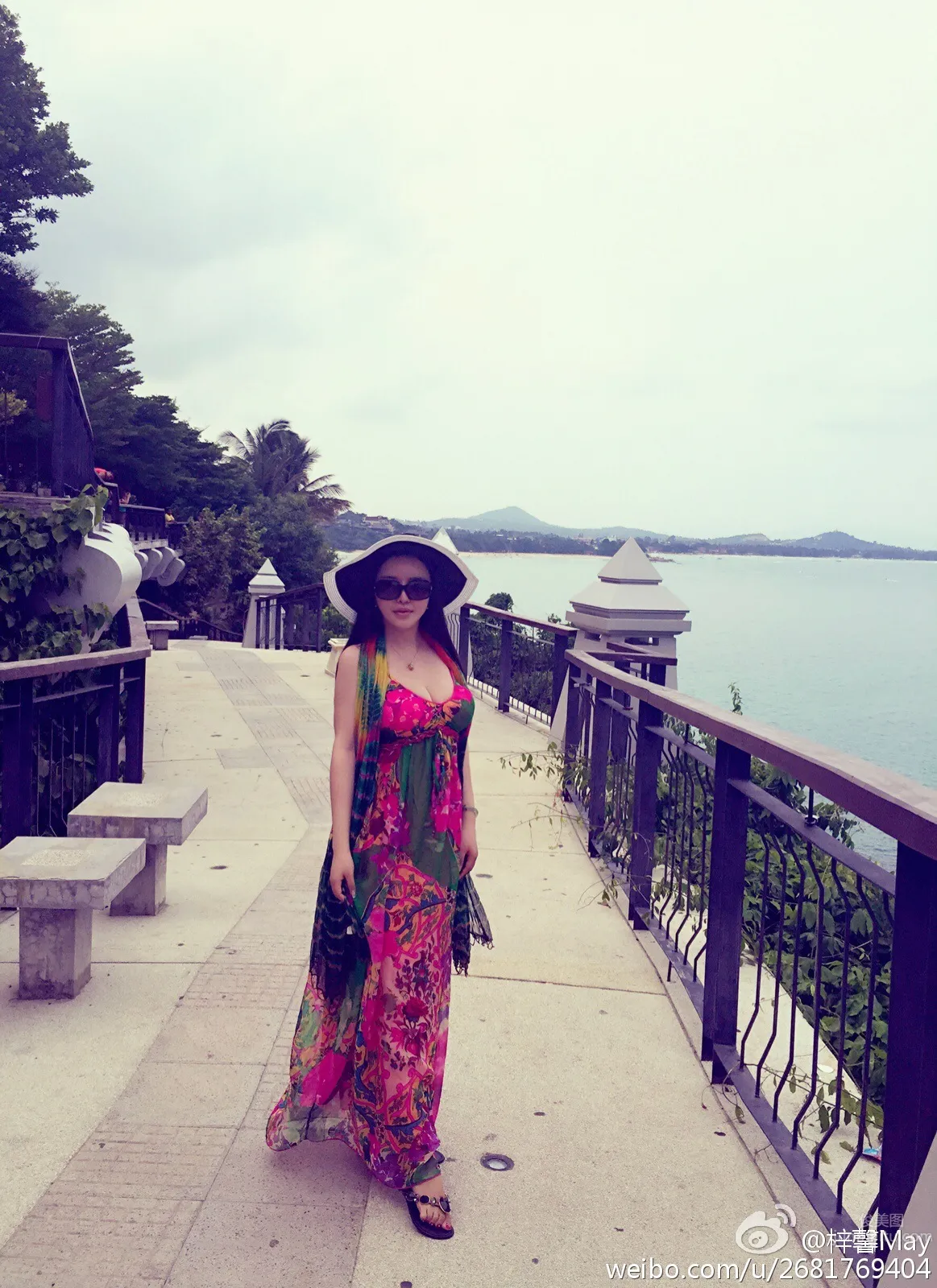霓梓心iamVee- 白嫩養眼的乖巧妹子 9