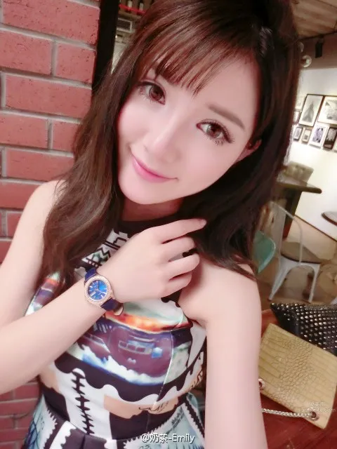 奶茶Emily- 甜美正妹私房照 24