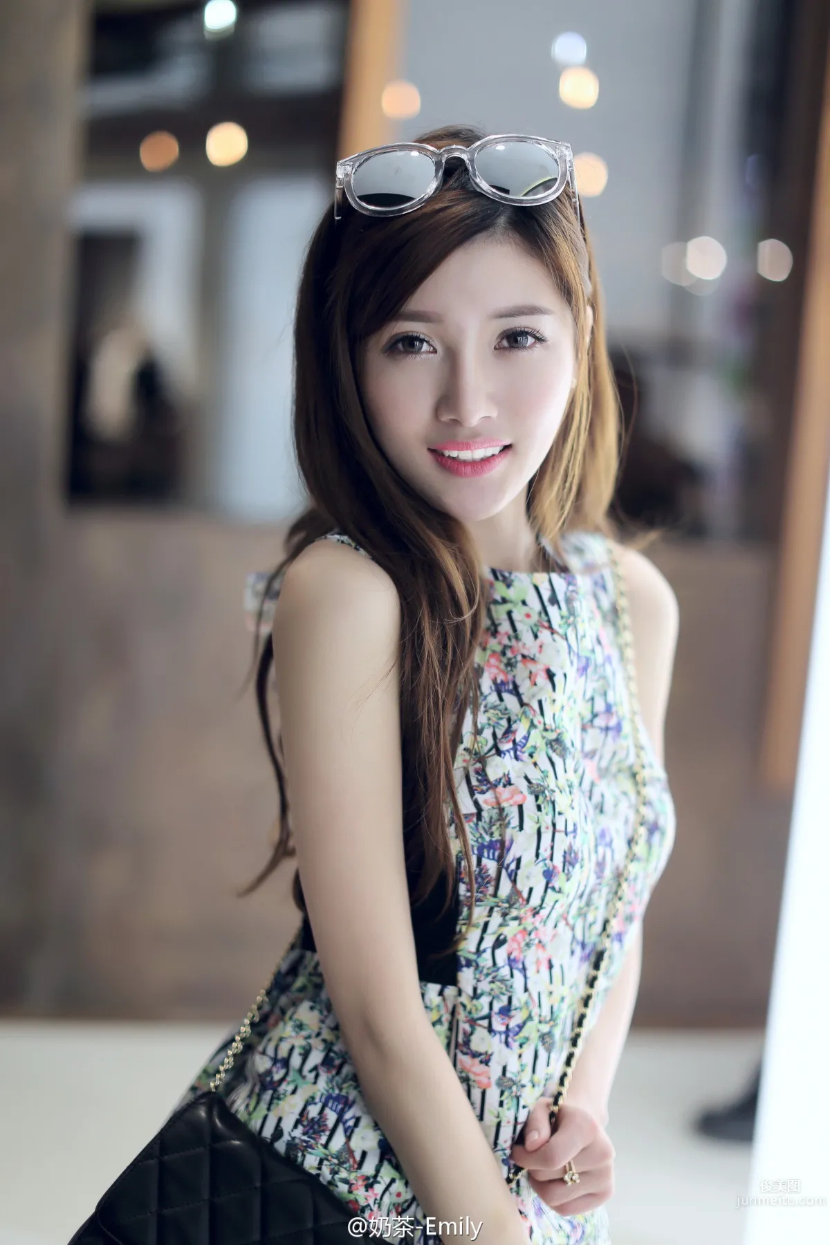 奶茶Emily- 清新養眼外拍特輯 18