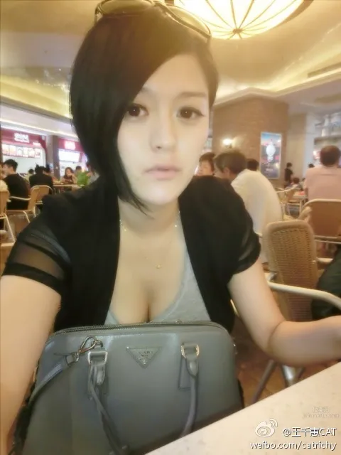 西瓜姐(王千惠)- H杯美豔私房照 18