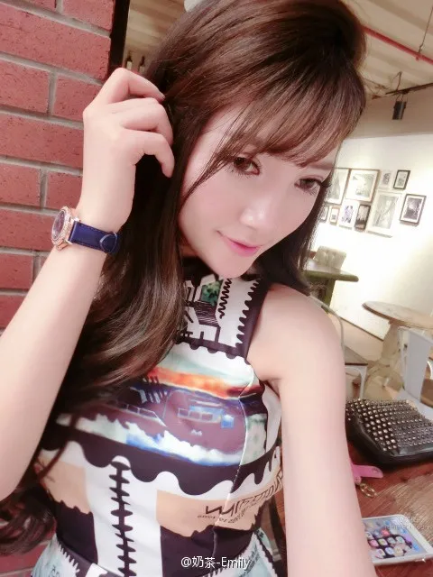 奶茶Emily- 甜美正妹私房照 22
