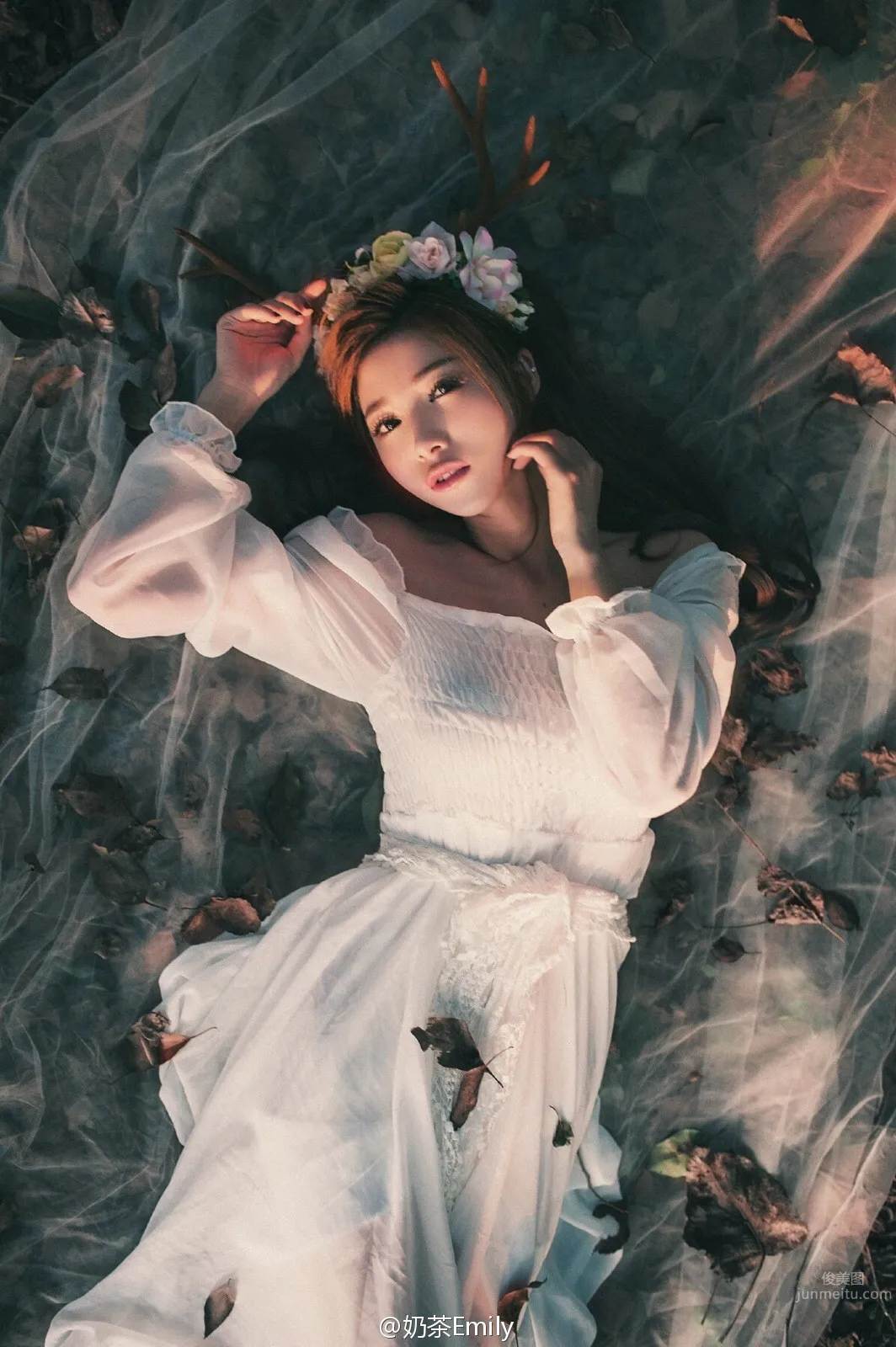 奶茶Emily- 清新養眼外拍特輯 44