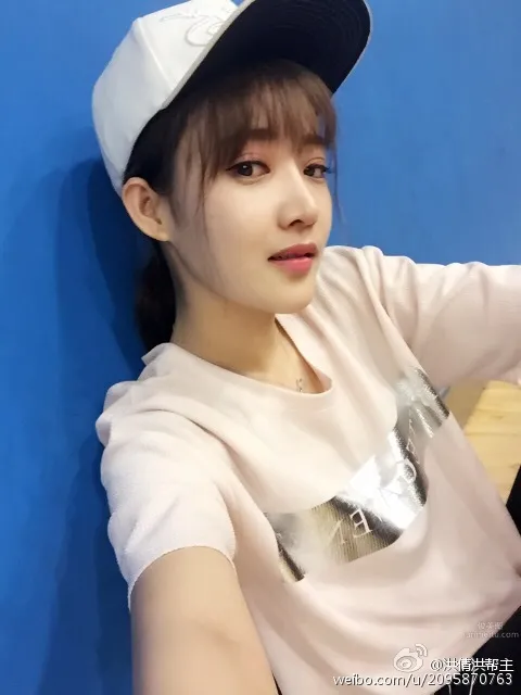 洪倩- 西美人微博私房照 18