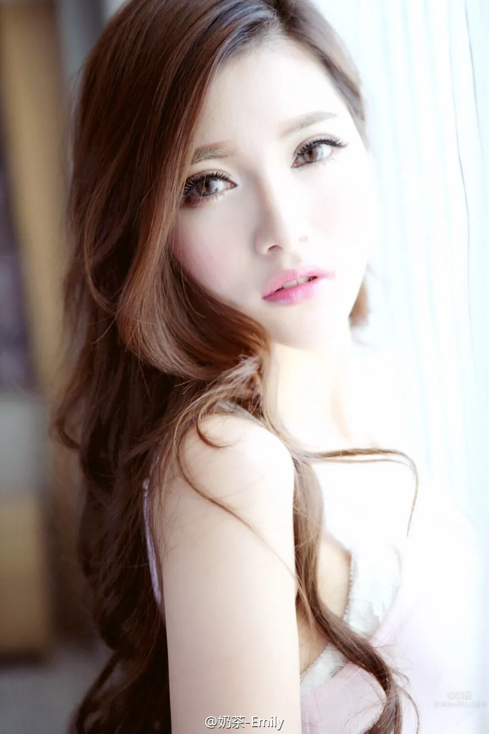 奶茶Emily- 清新養眼外拍特輯 30