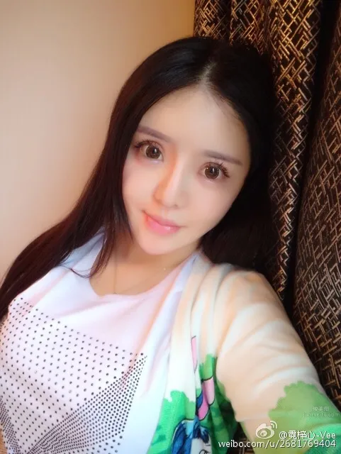 霓梓心iamVee- 白嫩養眼的乖巧妹子 7