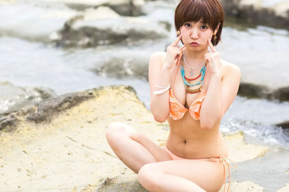 里美黎- 短发美少女户外写真_12