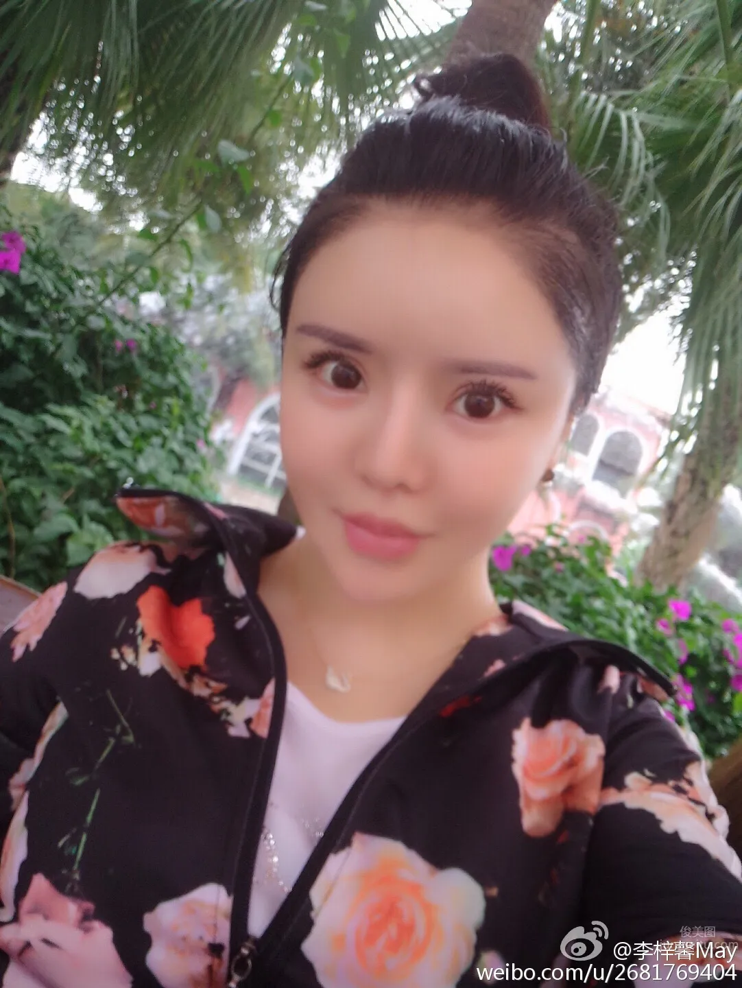 霓梓心iamVee- 白嫩養眼的乖巧妹子 13