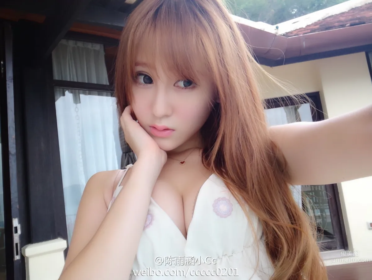 陳雨涵Cc- 胸器逼人的美女私房照 14