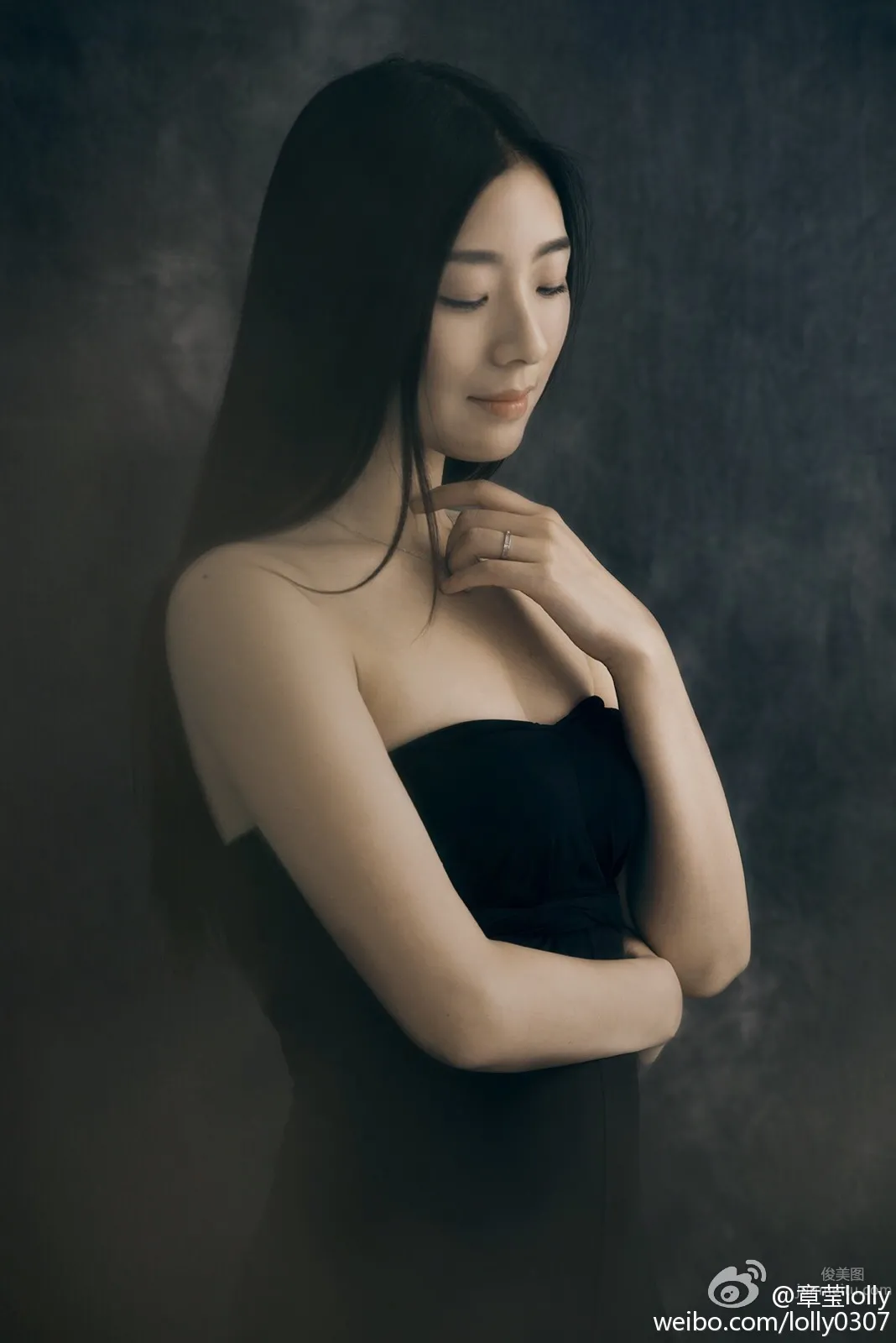 Lolly章瑩- 超養眼氣質美女寫真 22